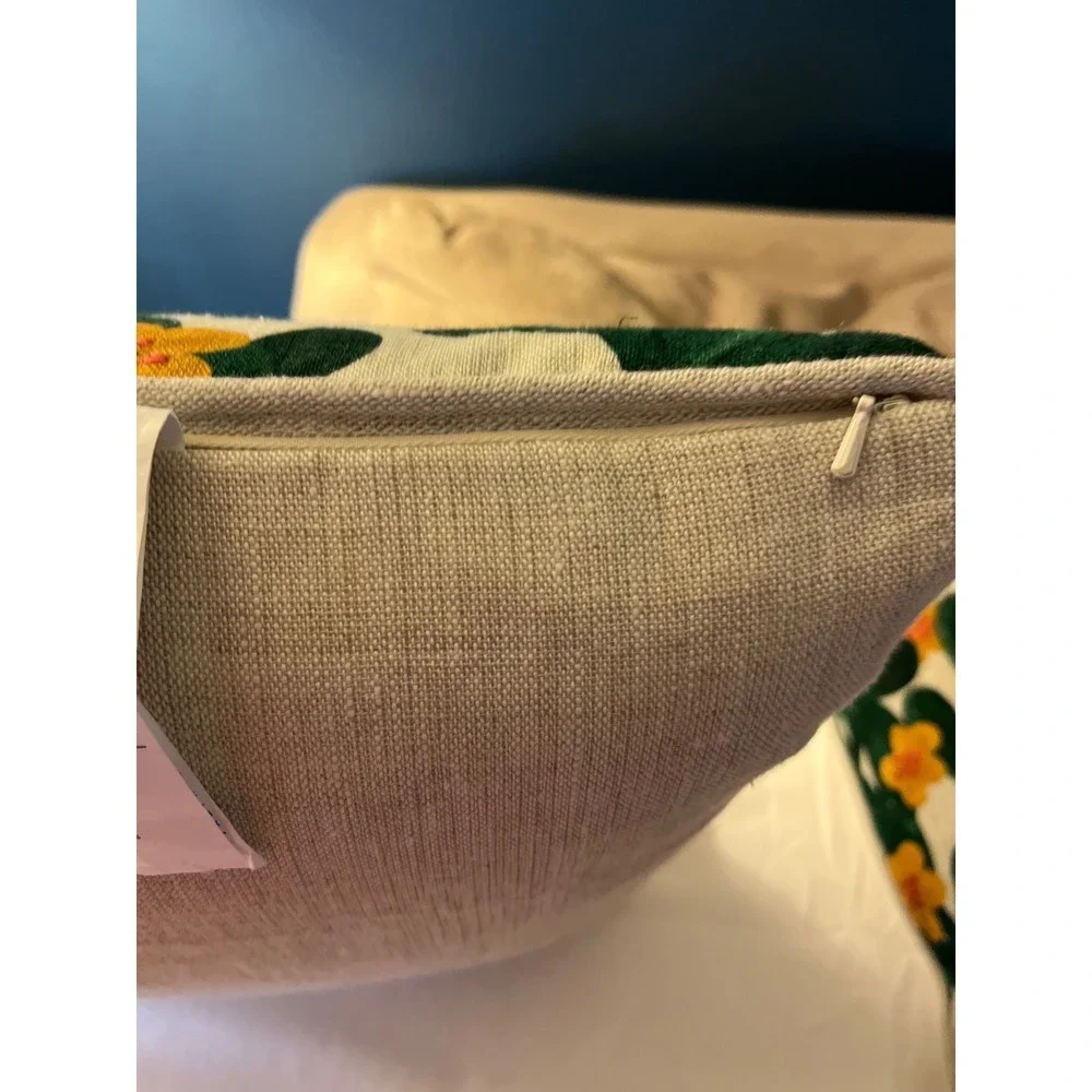 Classic Concepts Linen Throw Pillows Set of 2 Green Yellow Duck Feather 18